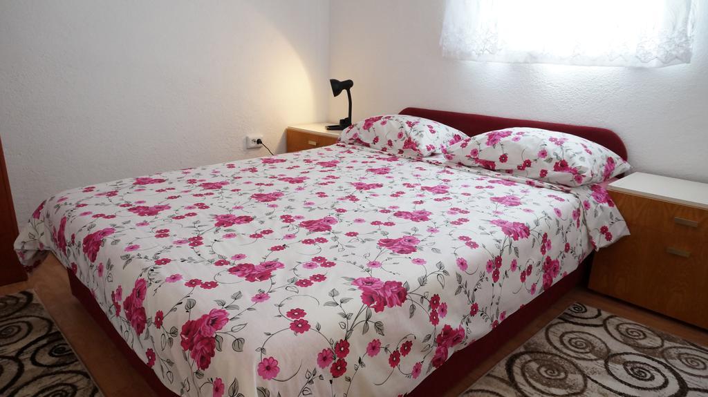Apartments Red Rose نين المظهر الخارجي الصورة