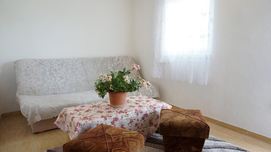 Apartments Red Rose نين المظهر الخارجي الصورة