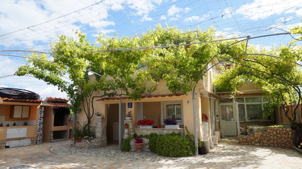 Apartments Red Rose نين المظهر الخارجي الصورة